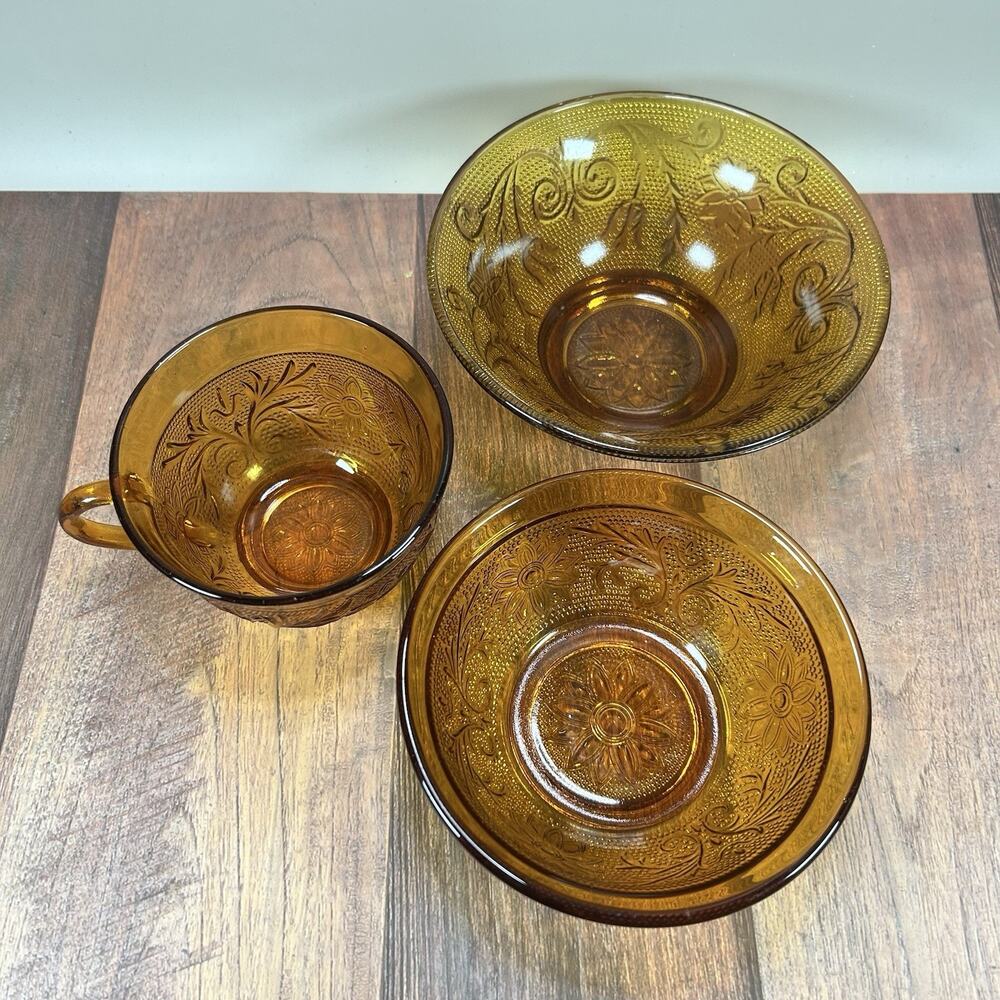 Set of 3 Collectible Indiana Glass Tiara Sandwich Amber Cup, Berry & Salad Bowls - Picture 15 of 16